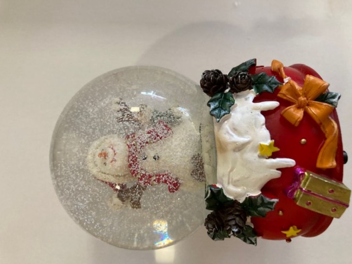 Weihnachtliche Schneekugel Musikdose Winter Schüttelkugel mit Musik 12x15cm Classic-rot 