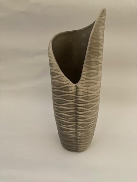 Dekorative Vase Blumenvase geriffelt Stone-Creme-aus Keramik 26 x 9 cm gefertigt, wasserdicht